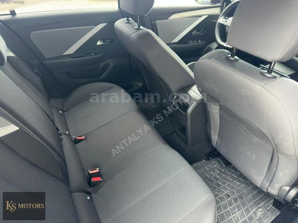 2024 MODEL OPEL ASTRA 1.2T EDİTİON 14.600 KM HATASIZ