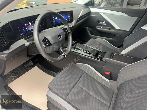 2024 MODEL OPEL ASTRA 1.2T EDİTİON 14.600 KM HATASIZ