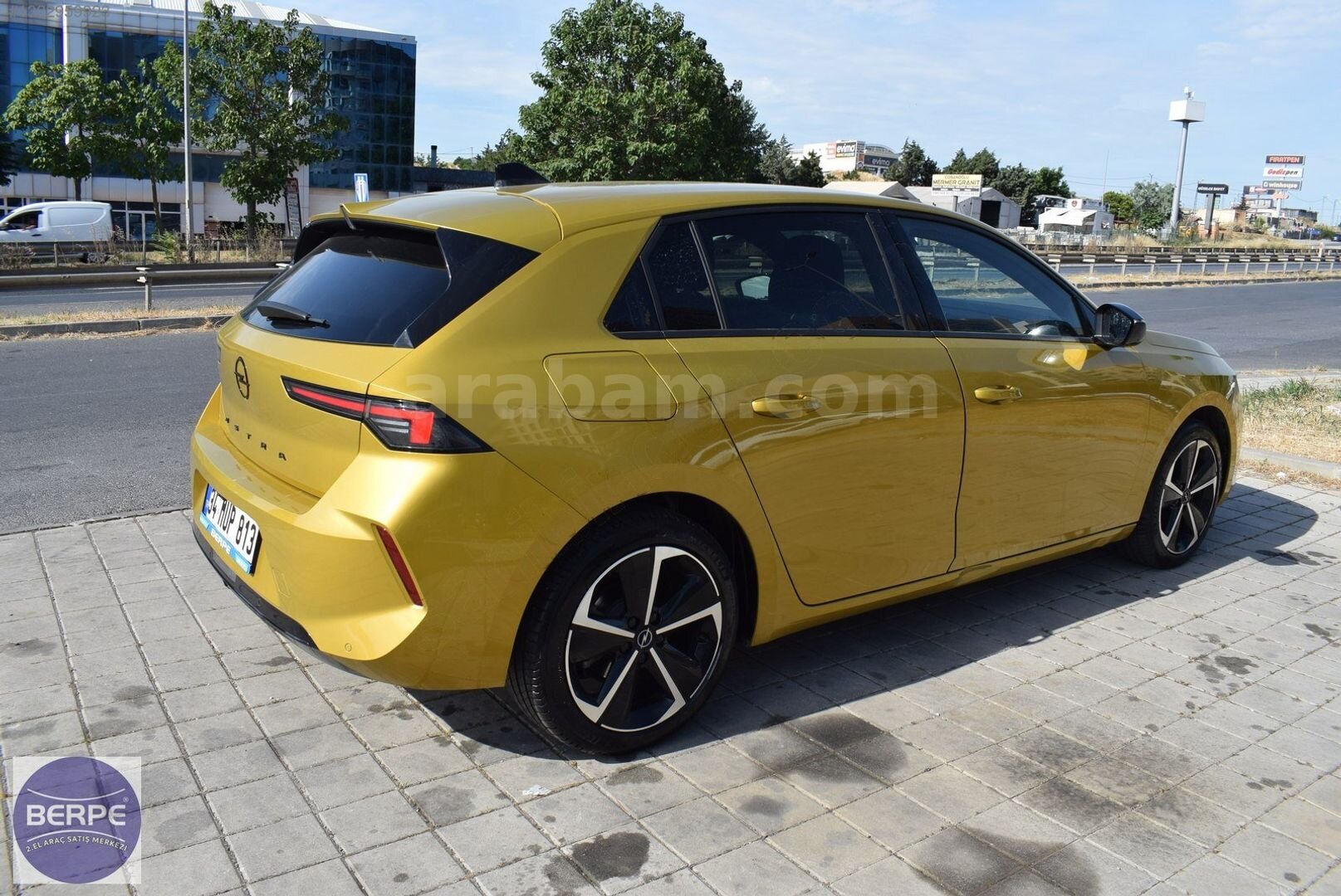 Galeriden Opel Astra 1.2 T GS 2024 Model İstanbul 26.132 km Sarı 6