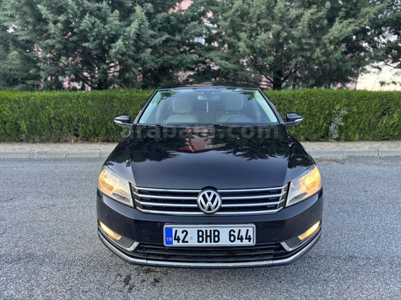 Sahibinden Volkswagen Passat 1.4 TSi BlueMotion Highline 2012 Model  273.000 km Siyah