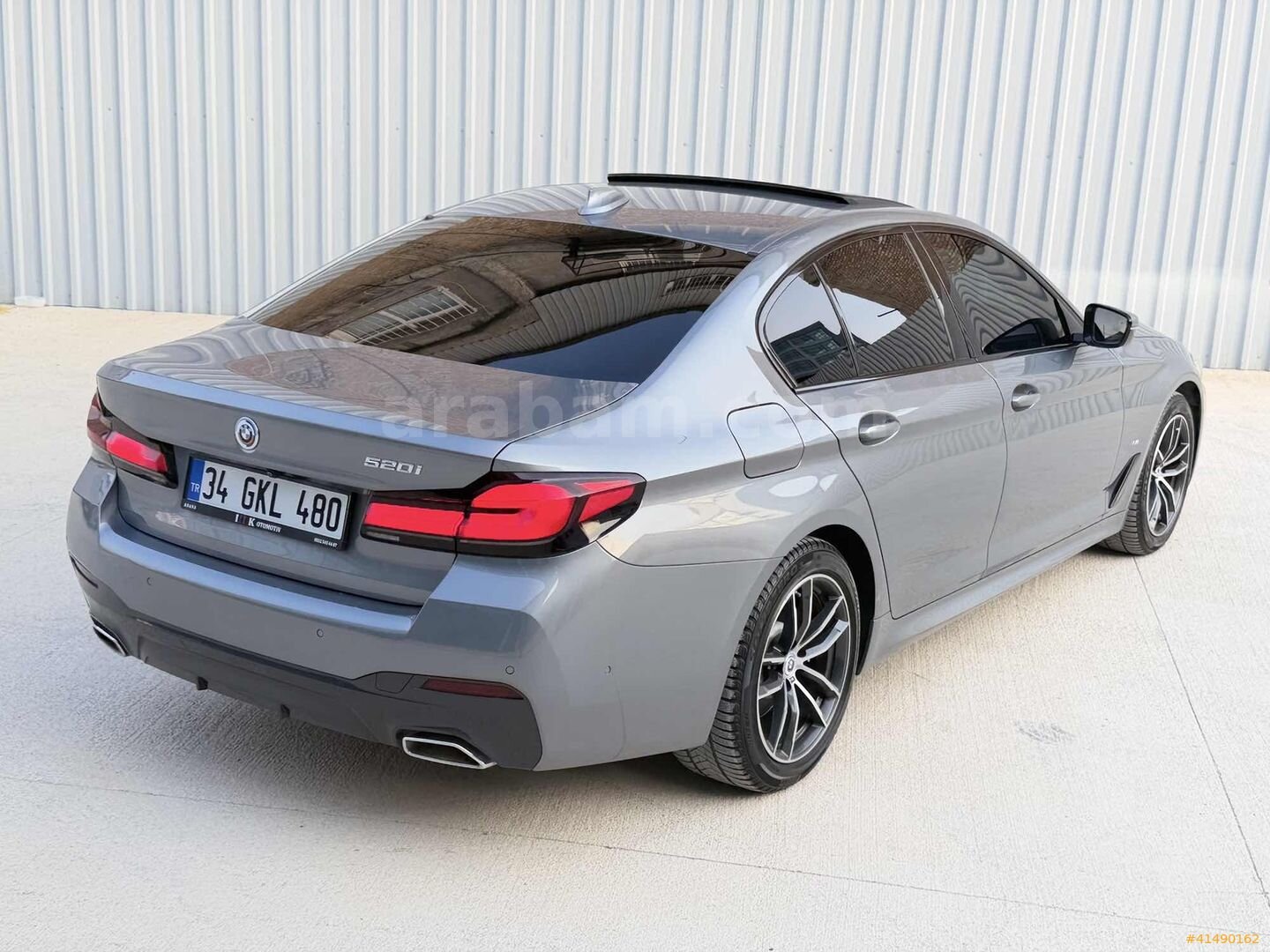 Galeriden BMW 5 Serisi 520i M Sport 2023 Model Adana 65.000 km Füme 6