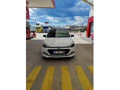 Sahibinden Hyundai i20 1.2 MPI Style 2014 Model