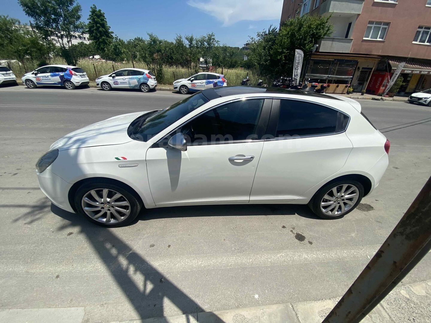Sahibinden Alfa Romeo Giulietta 1.4 TB MultiAir Distinctive 2013 Model İstanbul 118.000 km Beyaz 5