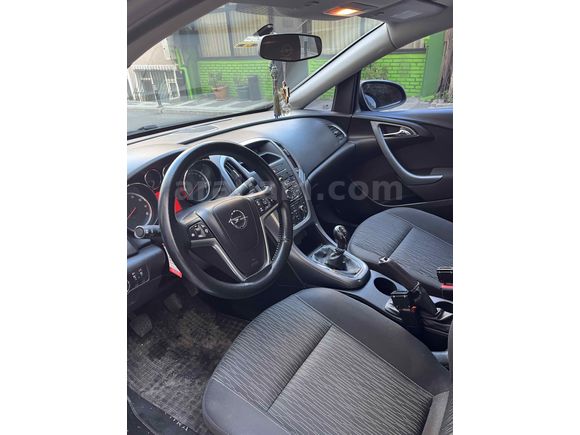 Sahibinden Opel Astra 1.6 Edition 2013 Model  175.000 km Füme