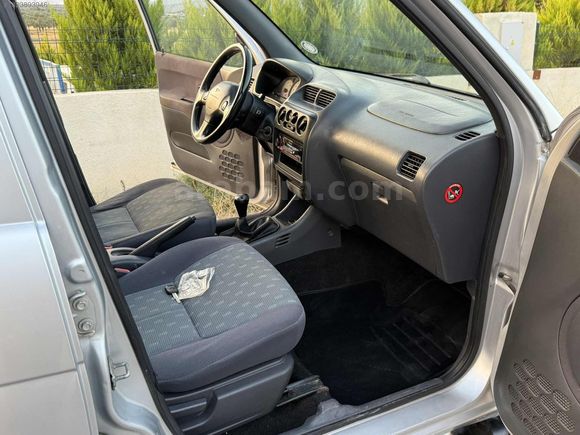2006 TERİOS 149.000 KM 4X4 FULL HATASIZ BOYASIZ HASAR KAYITSIZ