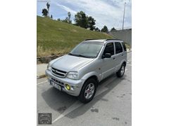ilk sahibindenDÜŞÜK KM 4X4 BAKIMLI
