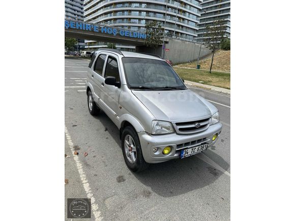 ilk sahibindenDÜŞÜK KM 4X4 BAKIMLI