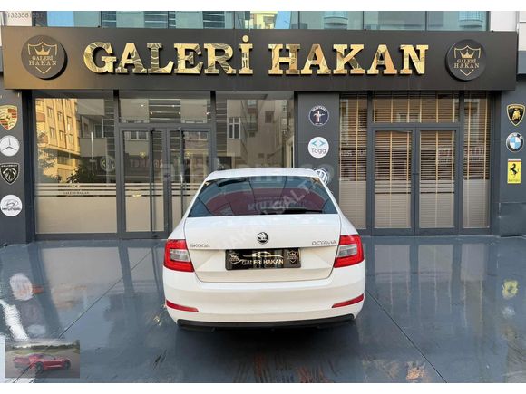 2017 SKODA OCTAVIA 1.6 TDİ GREENTEC OPTİMAL DSG