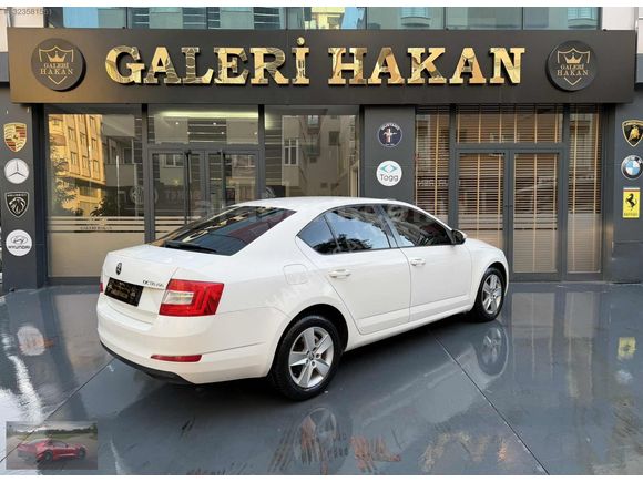 2017 SKODA OCTAVIA 1.6 TDİ GREENTEC OPTİMAL DSG