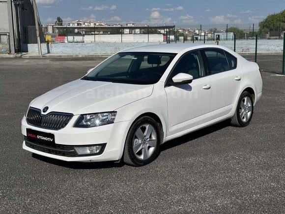 260.000 KM 1.6 TDİ OTOMATİK OCTAVİA