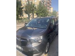 Servis bakımlı Sahibinden Opel Combo 1.5 CDTI Ultimate 2021 94.000 km Gri (metalik)
