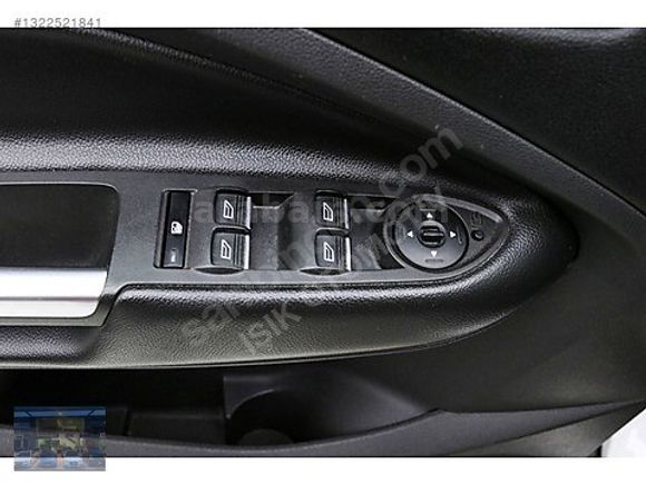 IŞIK'DAN 2017 FORD KUGA 1.5 TDCİ TİTANİUM PAKET OTOMATİK !!!