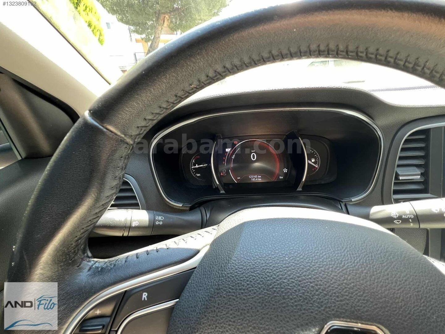 Galeriden Renault Megane 1.2 TCe Icon 2017 Model Uşak 125.200 km Kahverengi 3