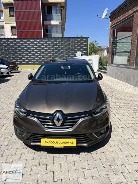 Galeriden Renault Megane 1.2 TCe Icon 2017 Model Uşak 127.000 km Kahverengi