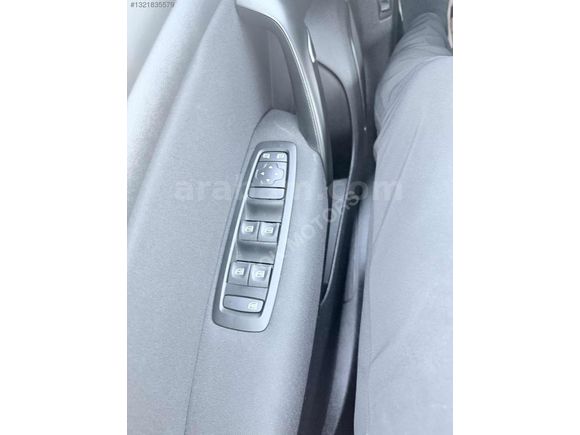 2017-RENAULT-MEGANE-1.2TCE-OTOMATİK-HATASIZ-80.000KM