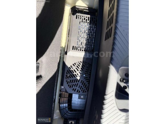 Somtaş otomotiv den R5 harman/kardon
