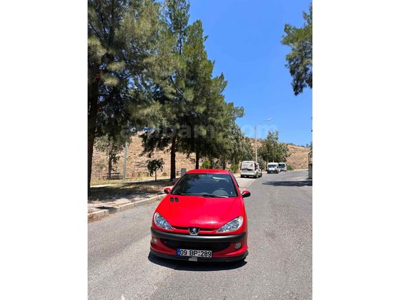 Sahibinden Peugeot 206 1.4 XR 2000 Model 