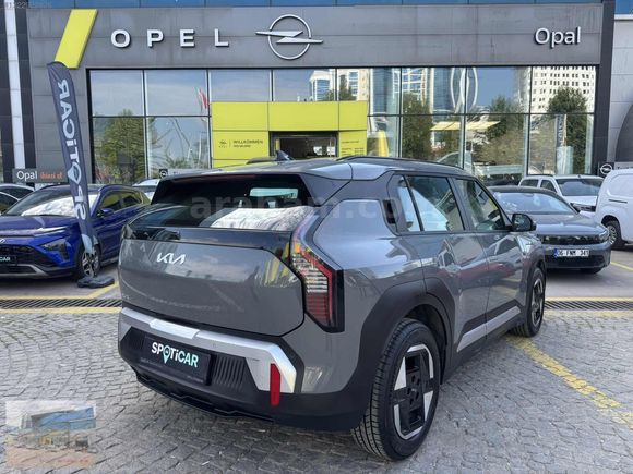 300.000TL %0 FAİZ- HATASIZ 2025 KIA EV3 LONG RANGE
