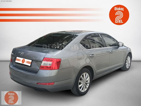 SKODA Octavia 1.6 TDI Elegance DSG