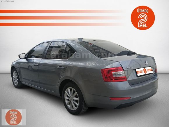 SKODA Octavia 1.6 TDI Elegance DSG