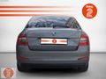 SKODA Octavia 1.6 TDI Elegance DSG
