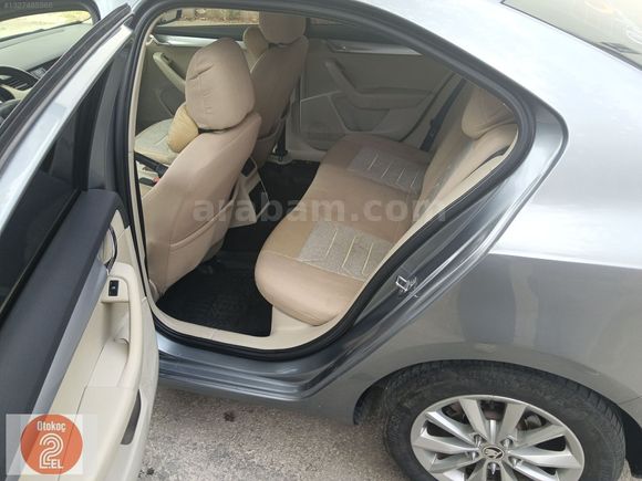 SKODA Octavia 1.6 TDI Elegance DSG