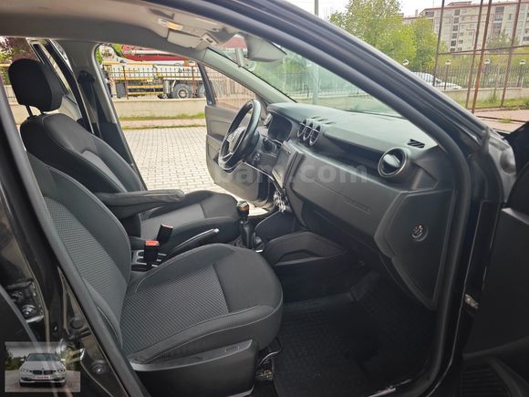2018 MODEL ORJİNAL DACİA DUSTER 1.5 DCİ PRESTİGE 4X2 SİYAH