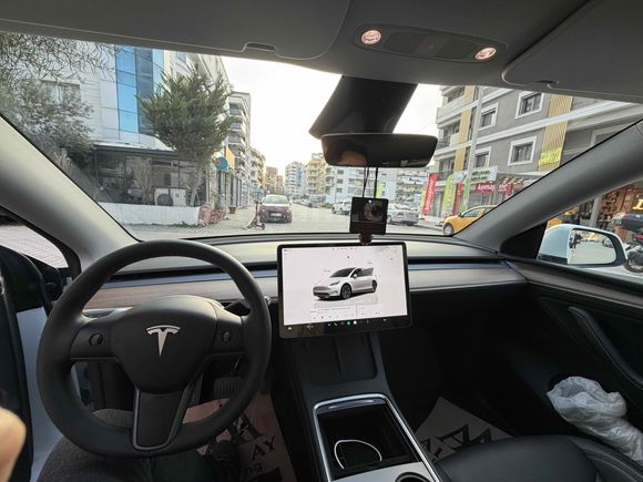 Sahibinden Tesla Model Y Standart (Juniper) 2025 Model 
