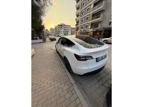 Sahibinden Tesla Model Y Standart (Juniper) 2025 Model 