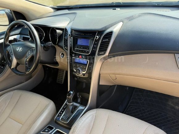 Sahibinden Hyundai i30 1.6 CRDi Elite 2013 Model