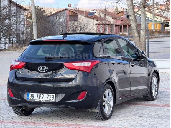 Sahibinden Hyundai i30 1.6 CRDi Elite 2013 Model
