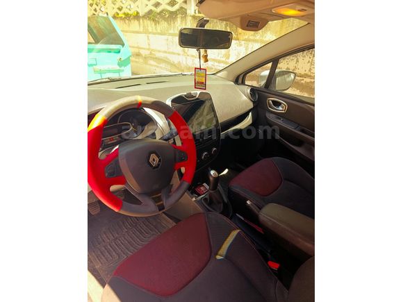 Düşük KM, Değişensiz, Full bakımlı CLİO