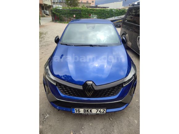 Sahibinden Renault Clio 1.0 TCe Techno Esprit Alpine 2024 Model  37.000 km Mavi (metalik)