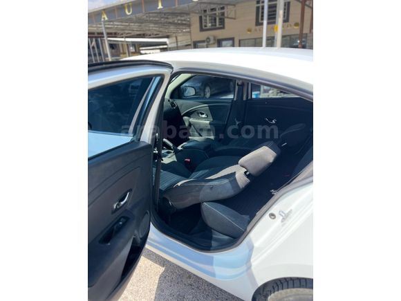 Galeriden Renault Fluence 1.5 dCi Touch 2015 Model Şanlıurfa