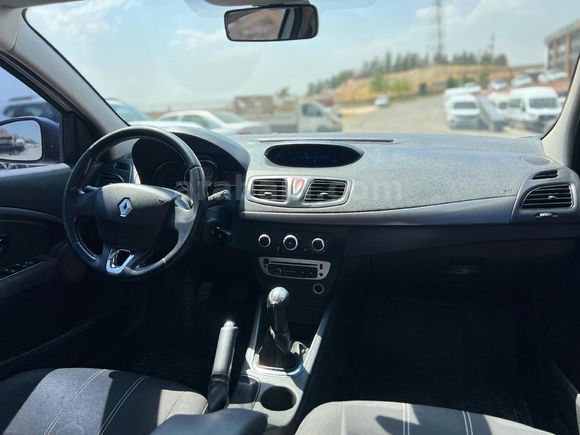 Galeriden Renault Fluence 1.5 dCi Touch 2015 Model Şanlıurfa