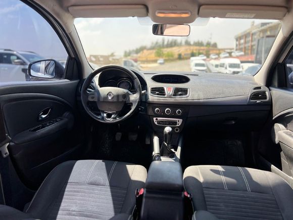 Galeriden Renault Fluence 1.5 dCi Touch 2015 Model Şanlıurfa