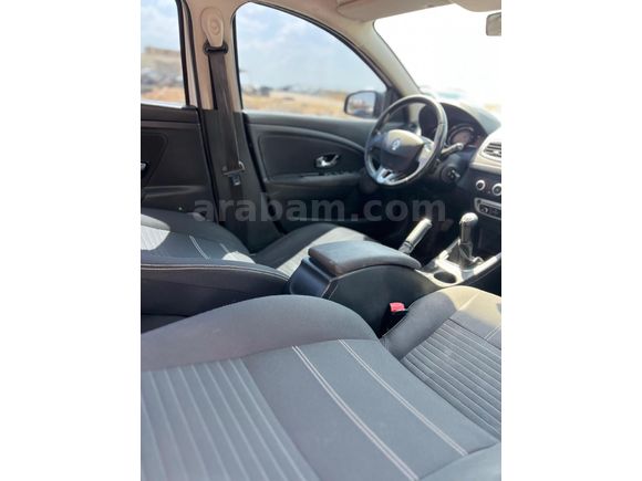 Galeriden Renault Fluence 1.5 dCi Touch 2015 Model Şanlıurfa