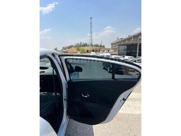 Galeriden Renault Fluence 1.5 dCi Touch 2015 Model Şanlıurfa