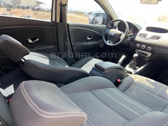 Galeriden Renault Fluence 1.5 dCi Touch 2015 Model Şanlıurfa