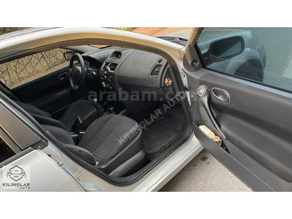 KILINÇLAR AUTO'dan 2004 DEĞİŞENSİZ MEGANE 2