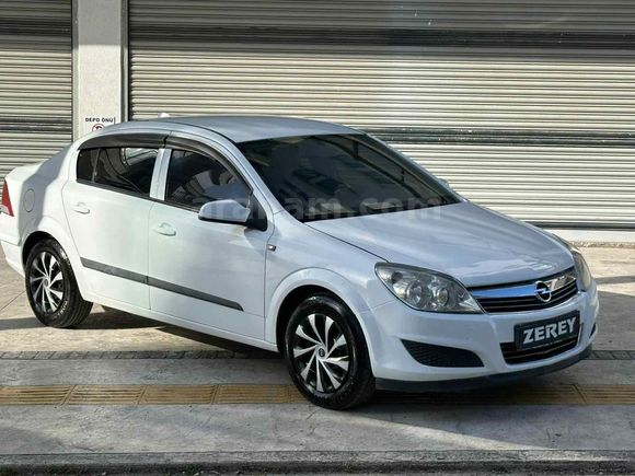 2008 MODEL OPEL ASTRA SEDAN ( H ) KASA YENİ NESİL 1.3 CDTİ YAKIT EKONOMİLİ TURBO DİZEL