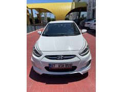 Sahibinden Hyundai Accent Blue 1.6 CRDI Prime 2015 Model  95.000 km Beyaz