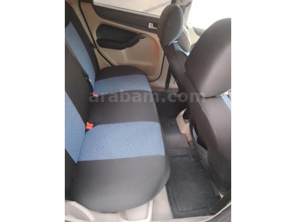Sahibinden Ford Focus 1.6 Trend 2005 Model