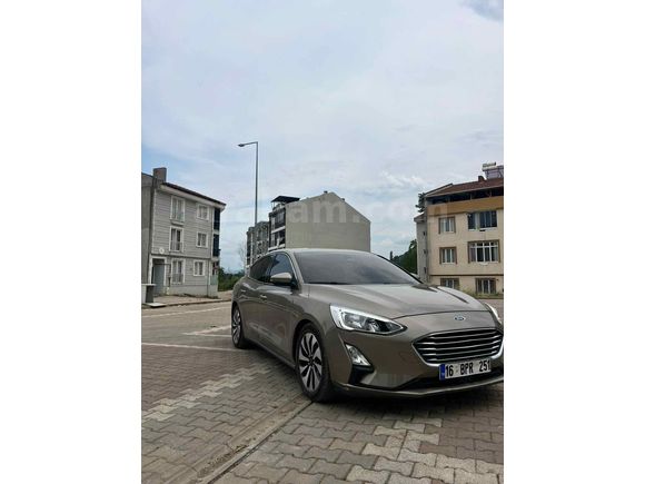 Sahibinden Ford Focus 1.5 TDCi Titanium  Blue 2018 Model 