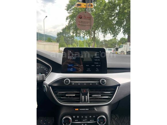 Sahibinden Ford Focus 1.5 TDCi Titanium  Blue 2018 Model 