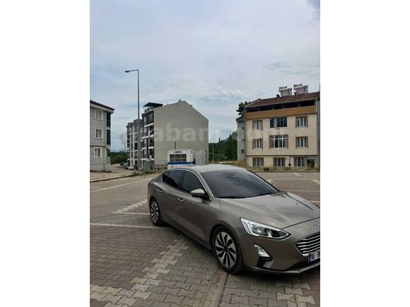 Sahibinden Ford Focus 1.5 TDCi Titanium  Blue 2018 Model 