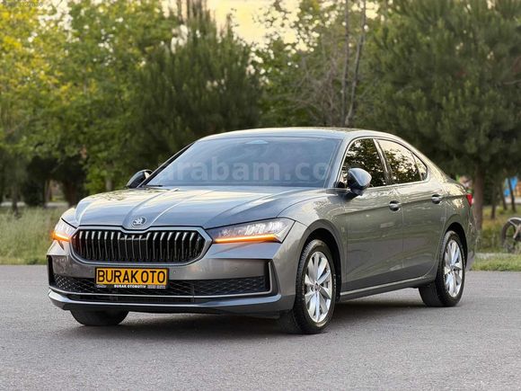 SKODA SUBERB 2025 MODEL YENİ KASA HASARSIZ MAKAM