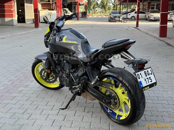 51 BİNDE yamaha MT7