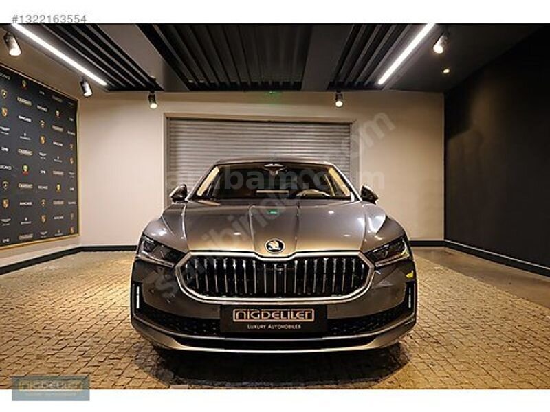Galeriden Skoda SuperB 1.5 TSI Hybrid Laurin&Klement Crystal 2024 Model İzmir 44.987 km Gri