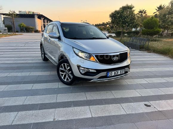 Kia Sportage 1.6 GDI Premium 2014 Model  ÖZZİRVE OTOMOTİV